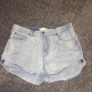 Light Wash Hight Waist Jean Shorts